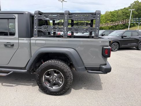 Used 2022 Jeep Gladiator Rubicon w/ Trailer Tow Package AWD/4WD image 7