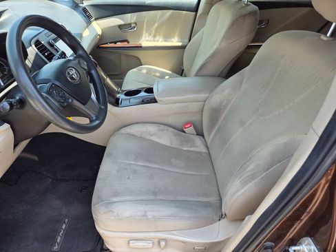 Used 2013 Toyota Venza LE AWD/4WD image 8