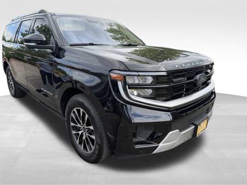 Used 2025 Ford Expedition Max Platinum AWD/4WD image 2