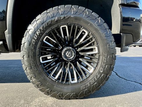 Used 2023 Chevrolet Silverado 2500 High Country w/ LPO, Hitch Package image 20