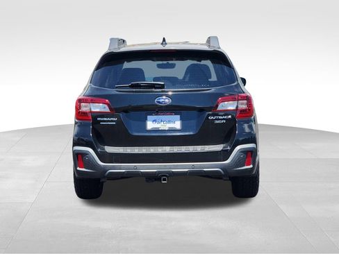 Used 2018 Subaru Outback 3.6R Limited AWD/4WD image 7