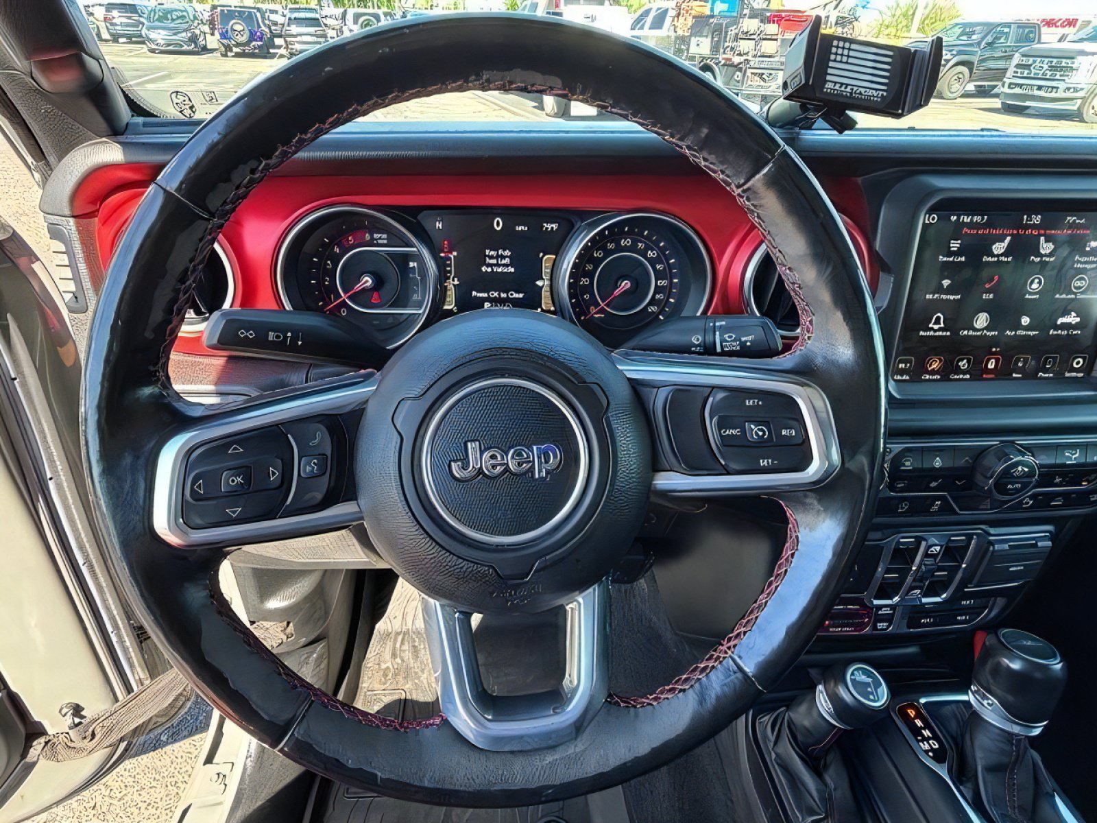 Used 2021 Jeep Gladiator Rubicon AWD/4WD image 12