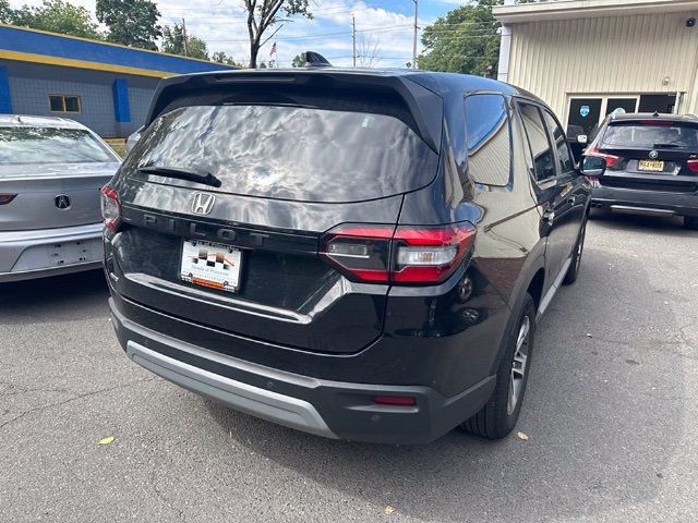 Used 2024 Honda Pilot EX-L image 6