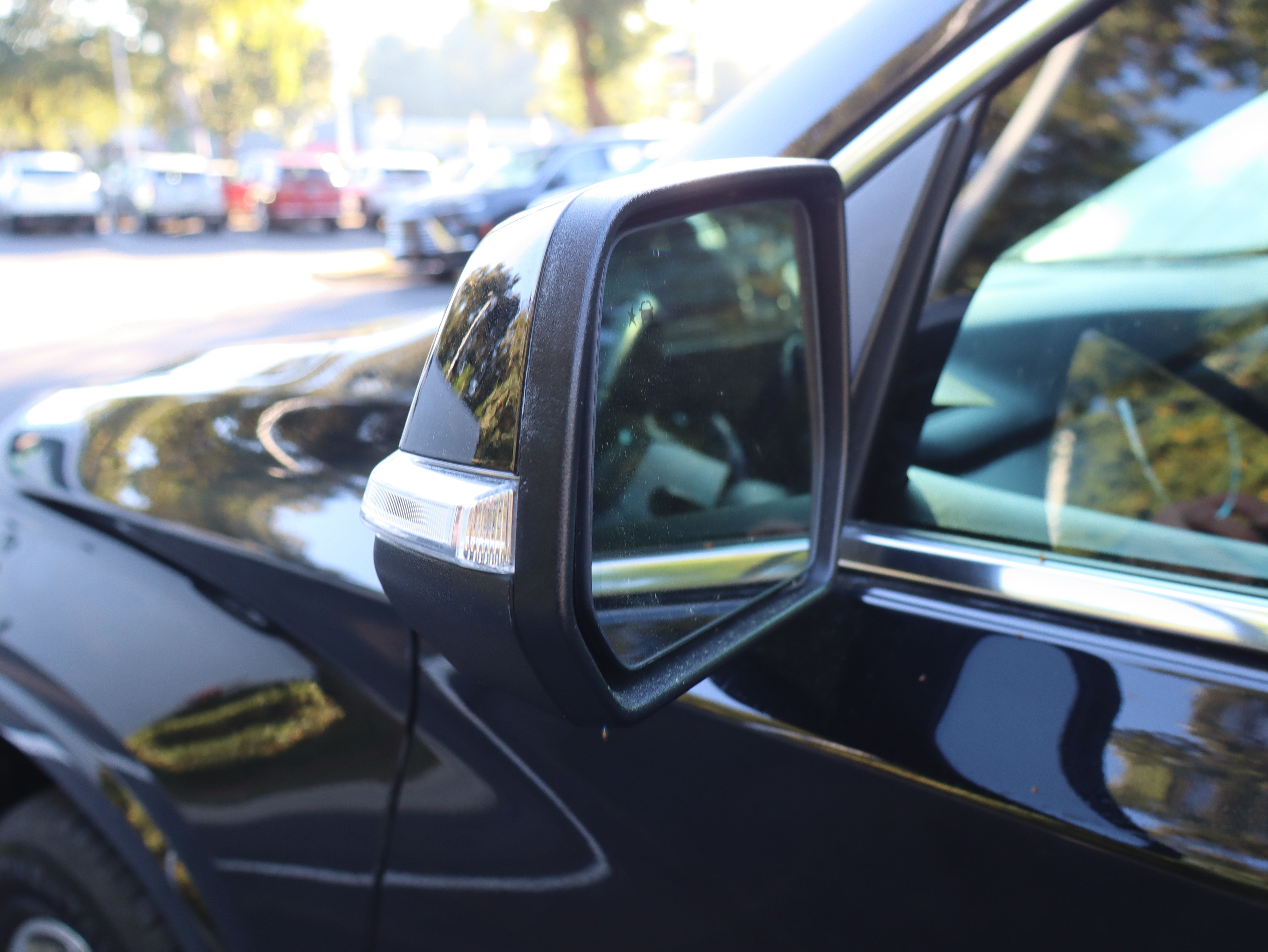 Used 2021 Chevrolet Traverse Premier FWD image 17