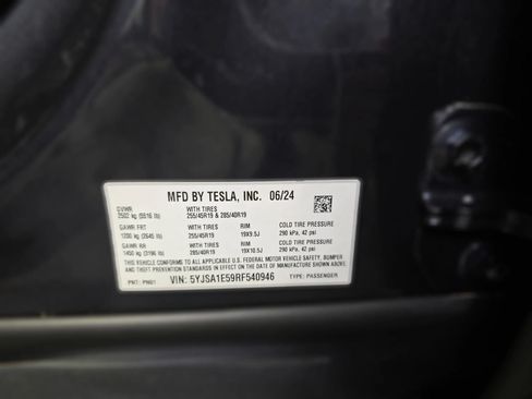 Used 2024 Tesla Model S AWD/4WD image 14