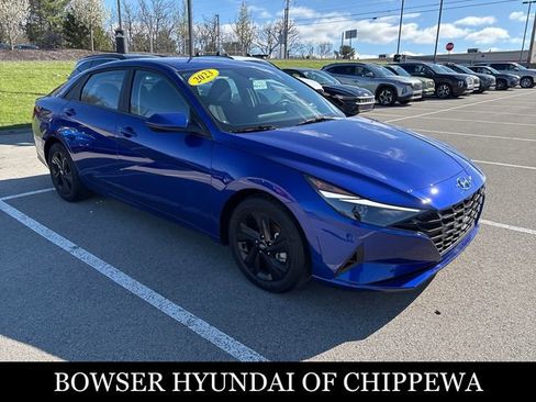 Certified 2023 Hyundai Elantra SEL image 7