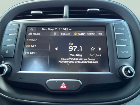 Used 2025 Kia Soul LX w/ LX Technology Package FWD image 29