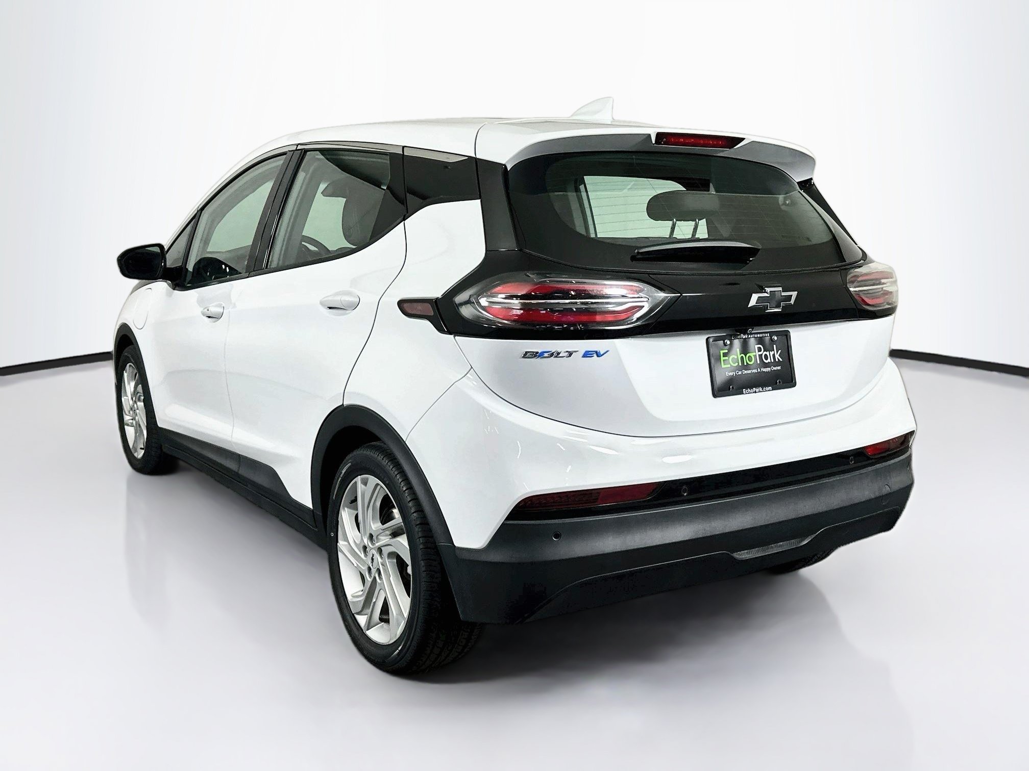 Used 2023 Chevrolet Bolt LT w/ Driver Confidence Package FWD image 5
