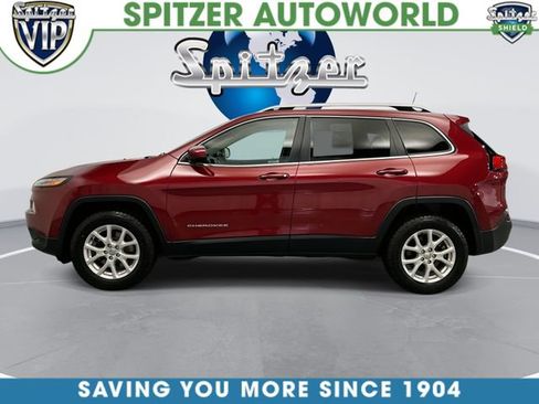Used 2017 Jeep Cherokee Latitude w/ Cold Weather Group image 7