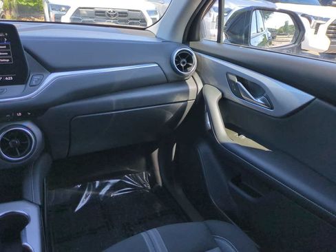 Used 2025 Chevrolet Blazer LT FWD image 16