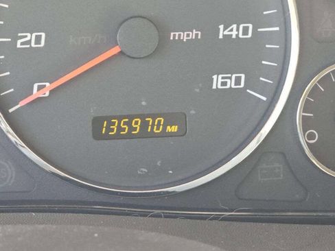 Used 2006 Cadillac SRX w/ Seating Package image 11