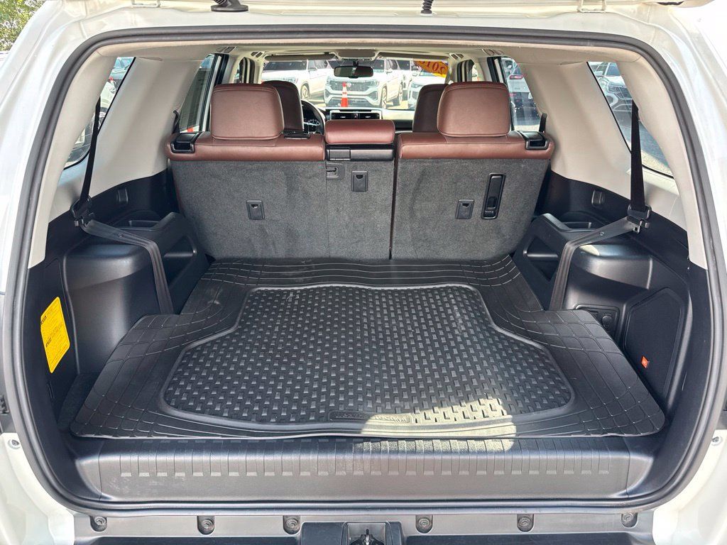 Used 2018 Toyota 4Runner Limited AWD/4WD image 12