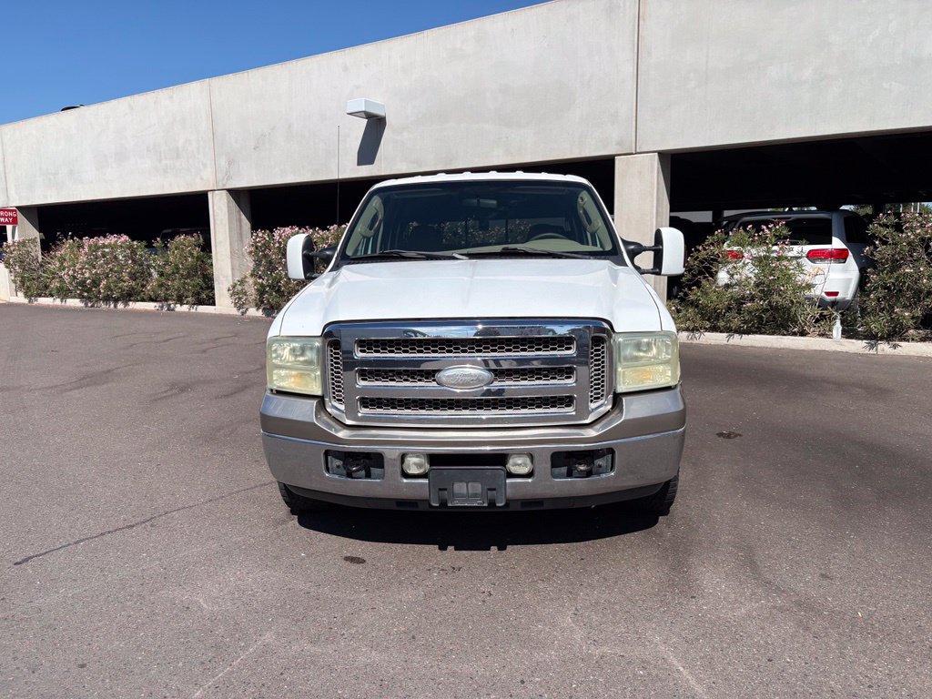 Used 2005 Ford F350 King Ranch RWD image 3