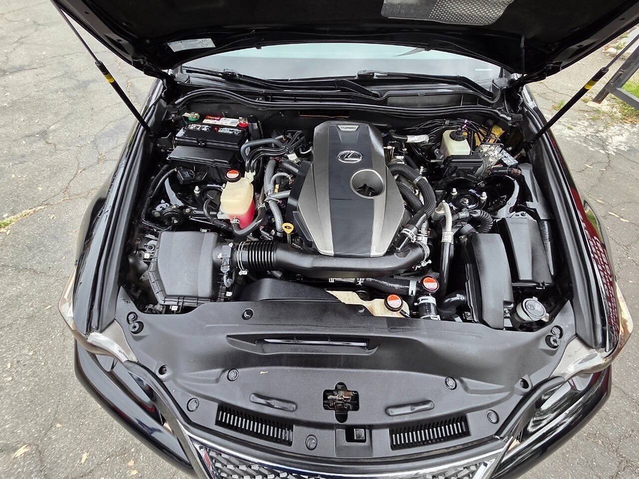Used 2016 Lexus IS 200t w/ F Sport Package RWD image 19