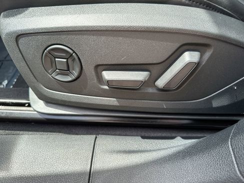 Used 2023 Audi Q3 2.0T Premium image 12