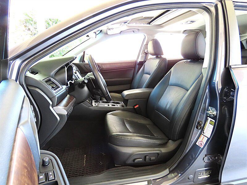 Used 2015 Subaru Outback 3.6R Limited AWD/4WD image 9