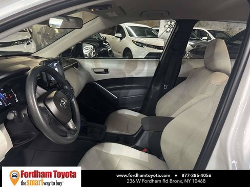 Used 2026 Toyota Corolla Cross L AWD/4WD image 17