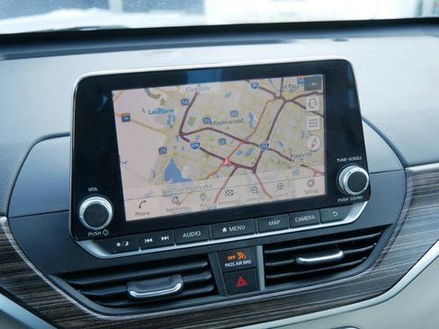 Certified 2020 Nissan Altima 2.5 Platinum image 17