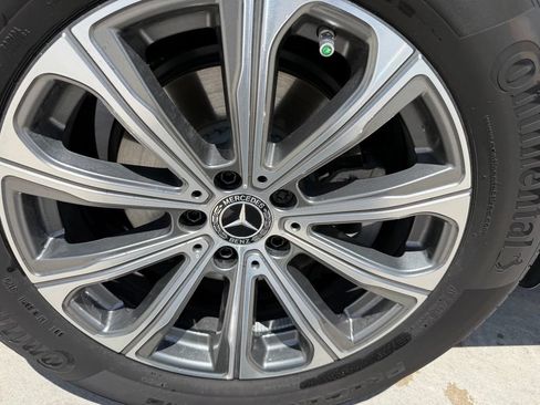 Used 2026 Mercedes-Benz GLC 300 4MATIC image 10