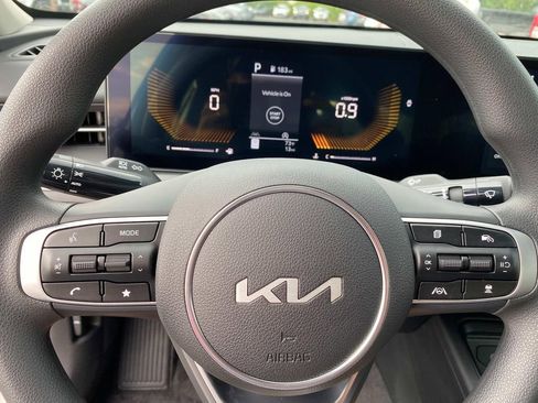 New 2026 Kia K5 LXS image 12