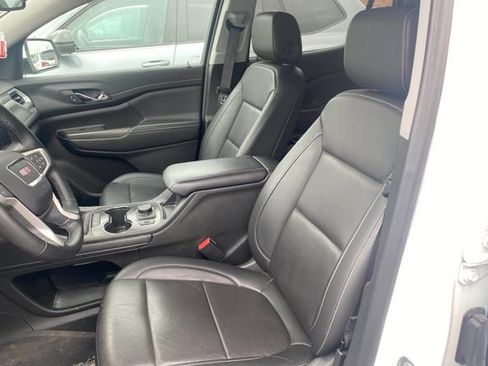 Used 2023 GMC Acadia SLT FWD image 5