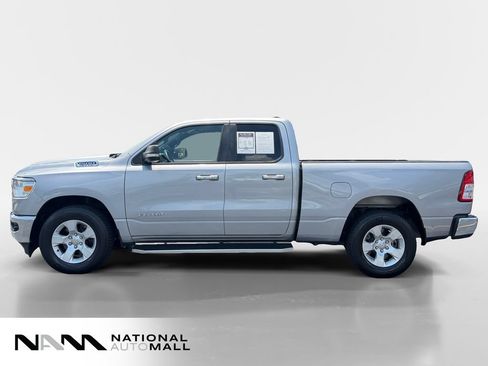 Used 2019 RAM 1500 Big Horn AWD/4WD image 2
