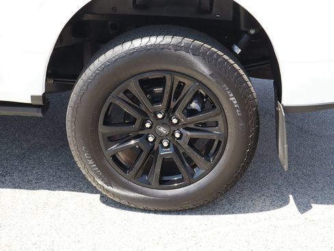 Used 2025 Ford F150 Platinum AWD/4WD image 13