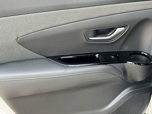 New 2025 Hyundai Santa Cruz Limited image 9