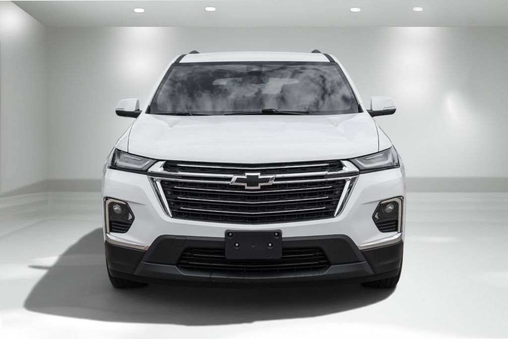 Used 2023 Chevrolet Traverse LT AWD/4WD image 6
