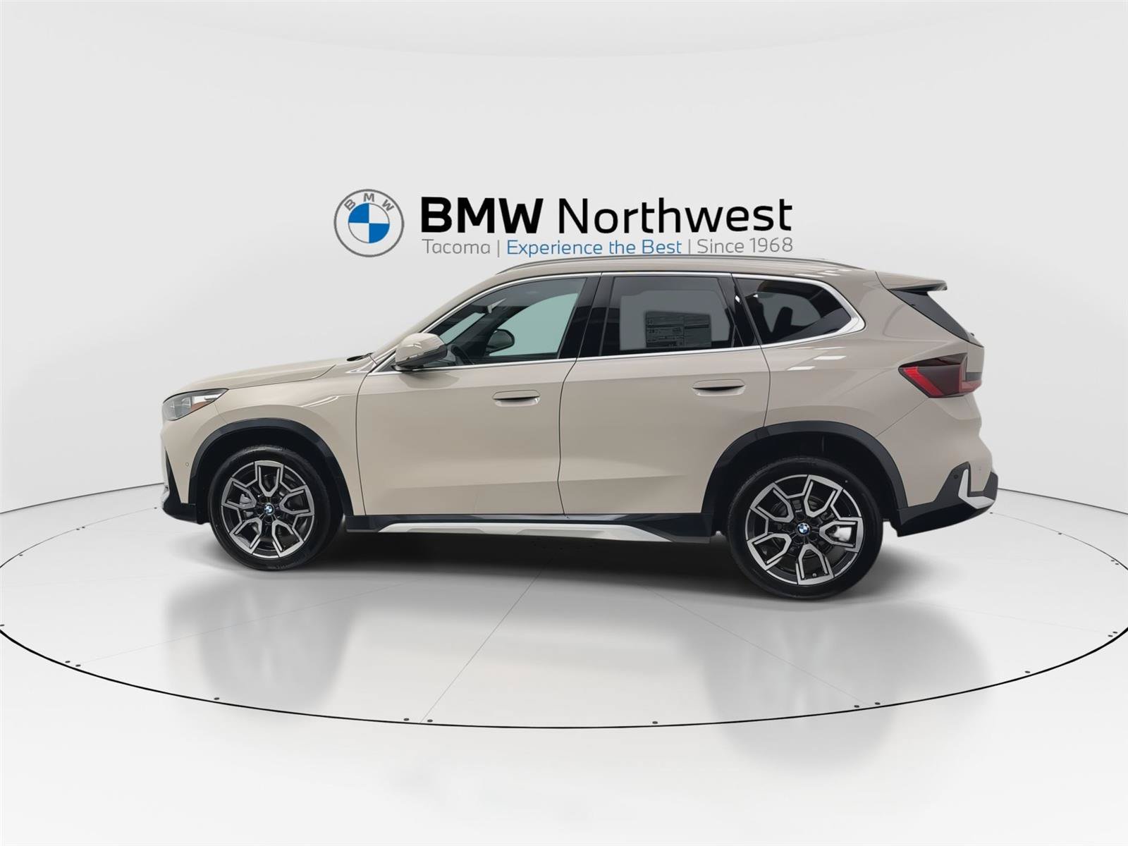 Used 2026 BMW X1 xDrive28i w/ Convenience Package AWD/4WD image 11
