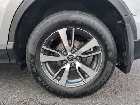 Used 2017 Toyota RAV4 XLE image 11