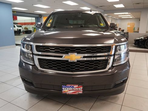 Used 2017 Chevrolet Tahoe LT w/ Luxury Package AWD/4WD image 18