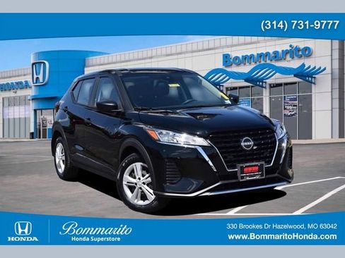 Used 2024 Nissan Kicks S FWD image 1