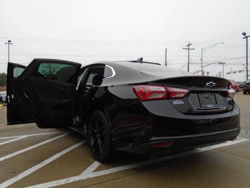 Used 2021 Chevrolet Malibu LT w/ Midnight Edition image 21