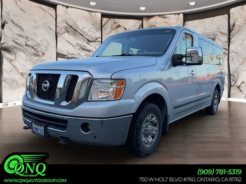 Used 2017 Nissan NV 3500 SL RWD image 1