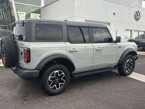Used 2021 Ford Bronco Outer Banks image 7