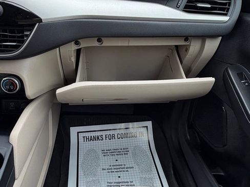 Used 2022 Ford Escape SE image 25