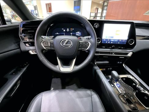 Used 2025 Lexus RX 350 FWD w/ Accessory Package image 5