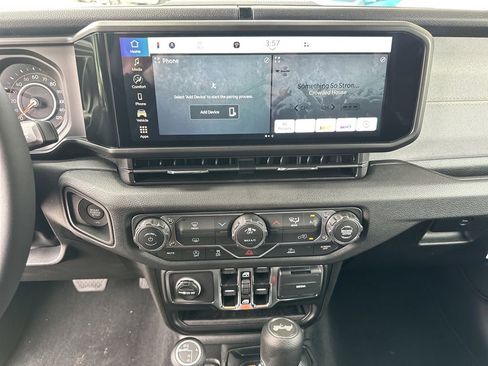 Used 2026 Jeep Wrangler Sport S image 18