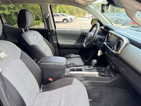 Used 2022 Toyota Tacoma 2WD Double Cab image 26