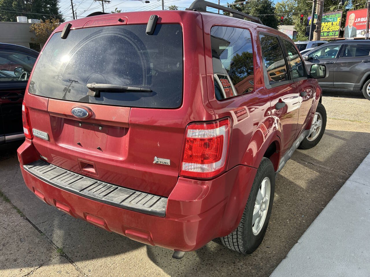 Used 2010 Ford Escape XLT FWD image 5