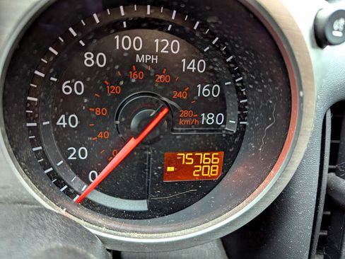 Used 2010 Nissan 370Z Touring w/ Sport Pkg image 18