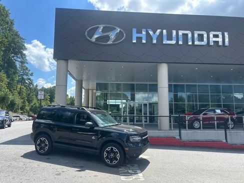 Used 2025 Ford Bronco Sport Outer Banks AWD/4WD image 1