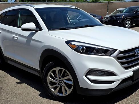 Used 2017 Hyundai Tucson SE Plus AWD/4WD image 1