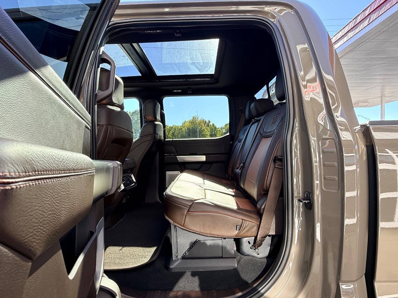 Used 2027 Ford F450 King Ranch w/ Chrome Package AWD/4WD image 37