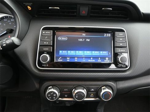 Used 2024 Nissan Kicks S image 7