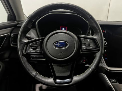 Used 2025 Subaru Outback Onyx Edition image 4