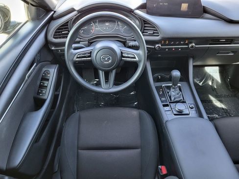 Used 2021 MAZDA MAZDA3 s image 24