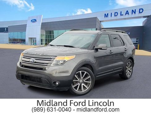 Used 2015 Ford Explorer XLT w/ Equipment Group 202A AWD/4WD image 1