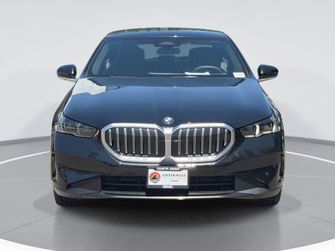 Used 2025 BMW 530i RWD image 2